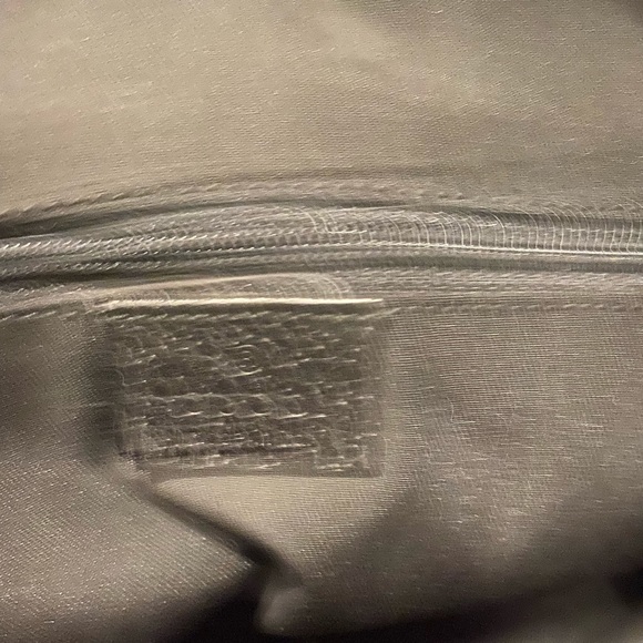 Authentic Gucci handbag - Picture 2 of 14